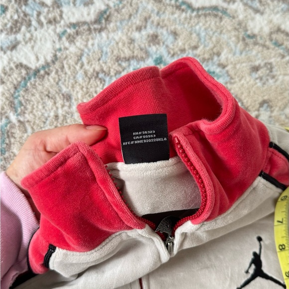 Super cool Air Jordan Velvet Vintage Warm Up Jacket Size XXL soft gray & red - Picture 15 of 15